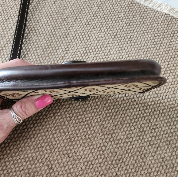 Vintage Dooney & Bourke Brown Leather Flap Signature Canvas Clutch Wristlet EUC - Picture 3 of 7